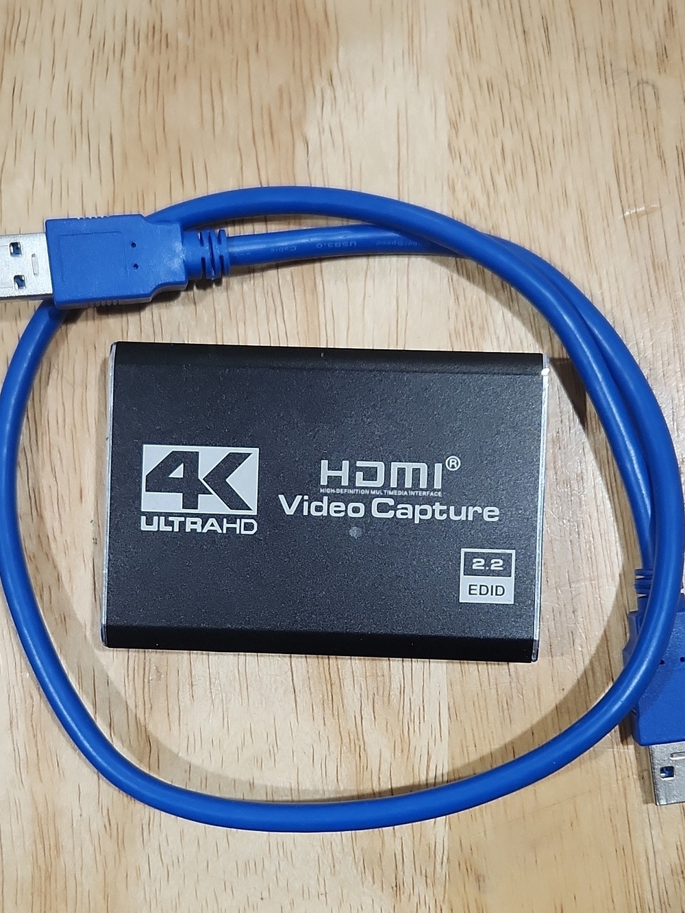 HDMI 4K Ultra HD Video Capture Device with Blue USB Cable